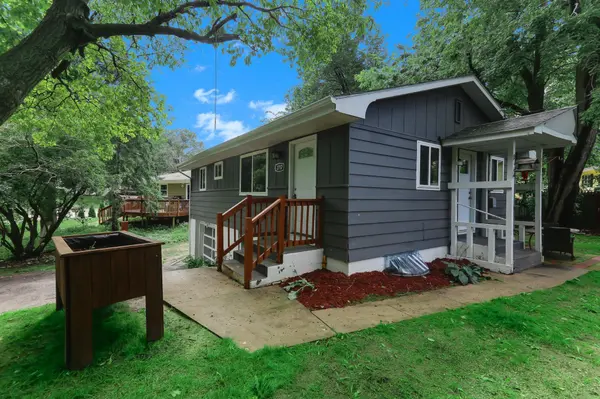 2757 Anglessly LN, Mound, MN 55364