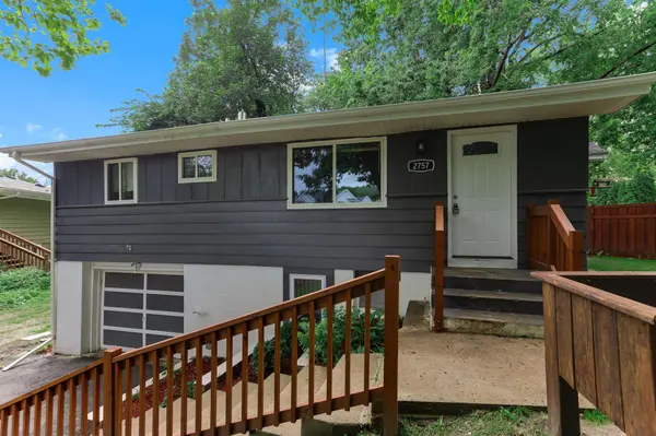 2757 Anglessly LN,  Mound,  MN 55364