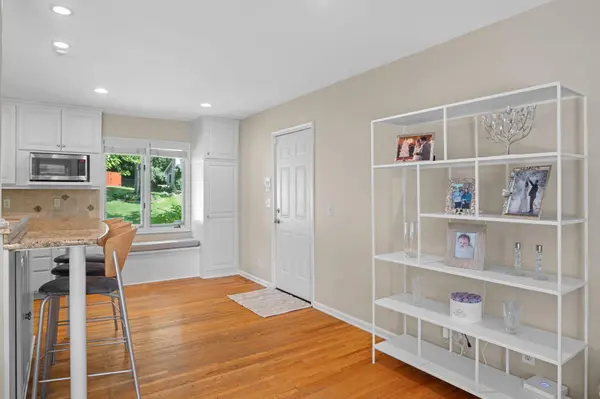 2420 Gettysburg AVE S, Saint Louis Park, MN 55426