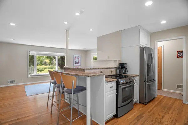 2420 Gettysburg AVE S, Saint Louis Park, MN 55426