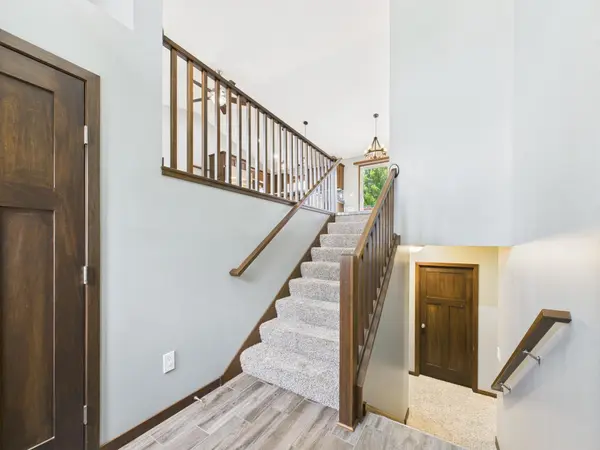 1214 Olivia ST SE, New Prague, MN 56071