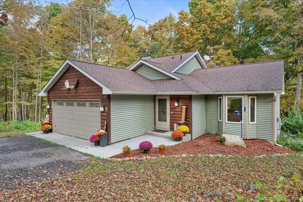 1167 134th AVE, Apple River Twp, WI 54001