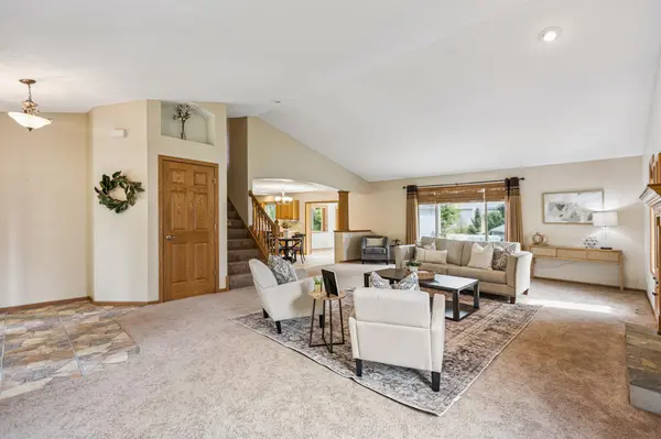 4954 Kama LN NE, Albertville, MN 55301