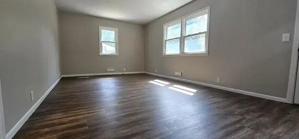 909 Madison ST, Anoka, MN 55303
