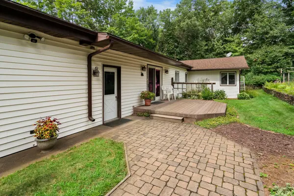N4821 Tozer Lake RD, Bashaw Twp, WI 54801