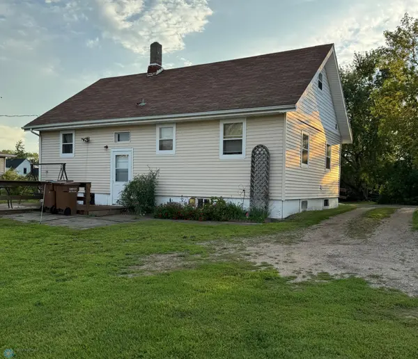 130 3rd ST, Arthur, ND 58006