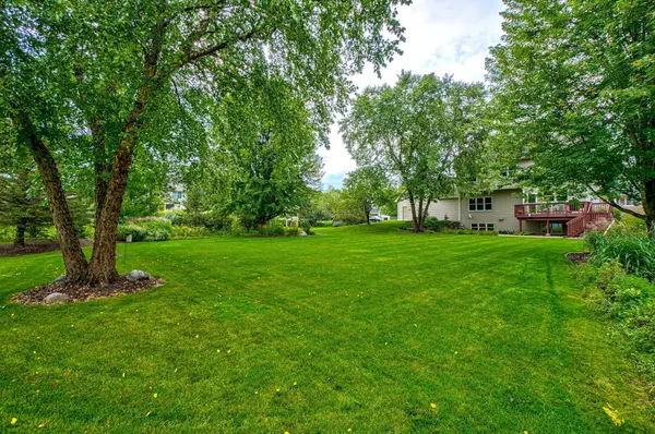 11676 Little Bluestem LN N, Lake Elmo, MN 55042