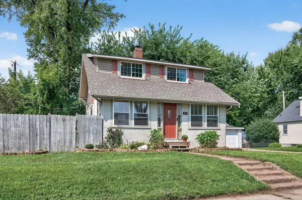 999 Seminole AVE, West Saint Paul, MN 55118