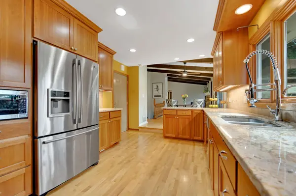 1833 Chatham TER, New Brighton, MN 55112