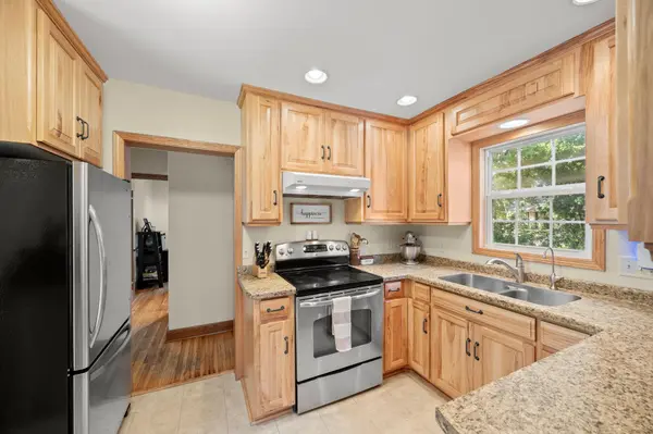 341 E 5th ST, Litchfield, MN 55355