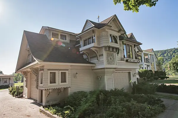 718 Main ST, Winona, MN 55987