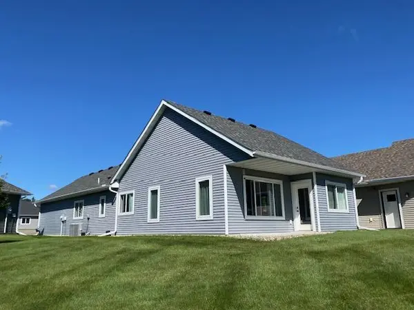 431 Pintail CIR, Annandale, MN 55302
