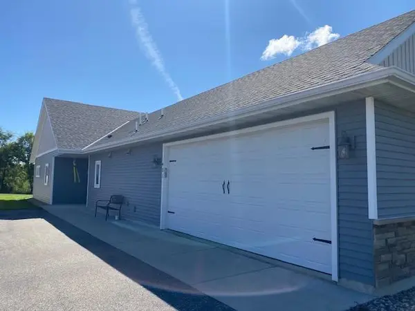 431 Pintail CIR, Annandale, MN 55302