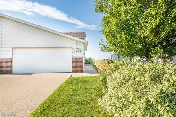 2920 7th AVE N, Moorhead, MN 56560