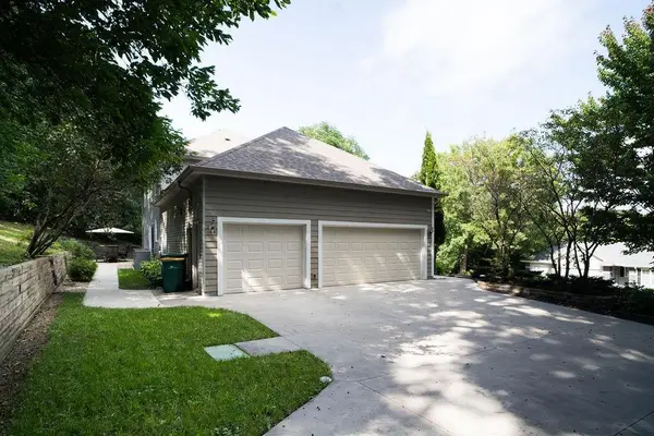 1940 Baihly Estates LN SW, Rochester, MN 55902