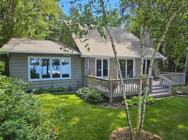 22449 E Lake Hubert DR, Lake Edward Twp, MN 56401