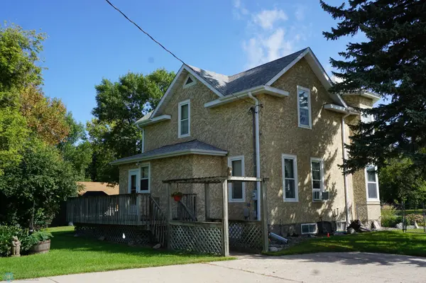 101 5th ST NW, Barnesville, MN 56514