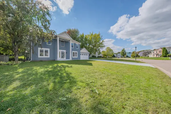 3104 Copper Oaks Draw, Woodbury, MN 55125