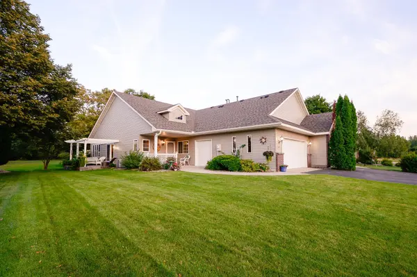 229 Goldfinch LN, Clearwater, MN 55320