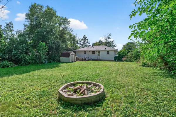 305 Greystone AVE N, Oakdale, MN 55128