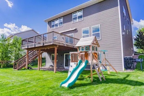 1515 Hackamore DR, Victoria, MN 55386