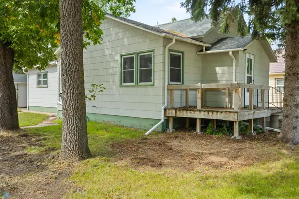 501 9th ST N, Wahpeton, ND 58075