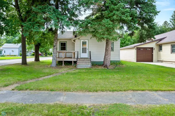 501 9th ST N, Wahpeton, ND 58075