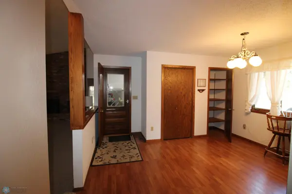 6807 Sunnyside DR, Horace, ND 58047