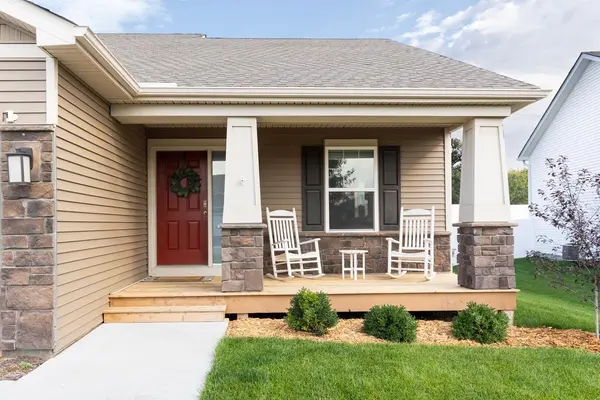 1261 136th ST W, Rosemount, MN 55068