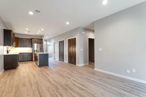 405 Kottke CT SE, Hutchinson, MN 55350