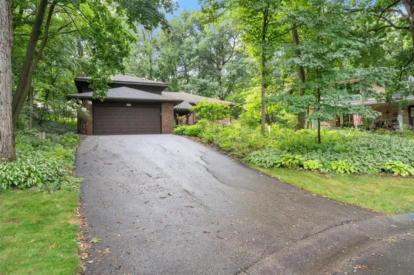 9530 Risewood CIR,  Eden Prairie,  MN 55347