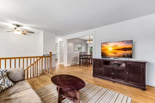 519 Continental DR, New Brighton, MN 55112