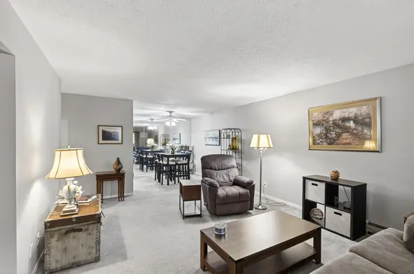 5607 Green Circle DR #101, Minnetonka, MN 55343
