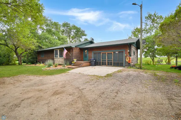 308 County Road 2 N,  Christine,  ND 58015