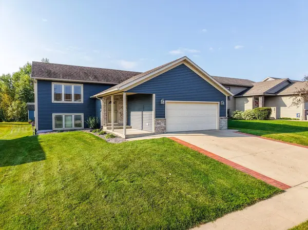 302 Luella PL NE,  Stewartville,  MN 55976