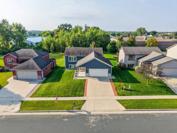 302 Luella PL NE, Stewartville, MN 55976