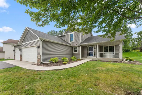 2507 Schneider CT, Chaska, MN 55318