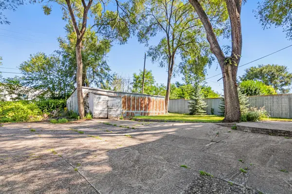 1493 Margaret ST, Saint Paul, MN 55106