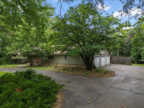 75 Birch Bluff RD, Tonka Bay, MN 55331