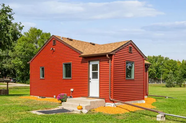 1614 County Road 6 NW, Annandale, MN 55302
