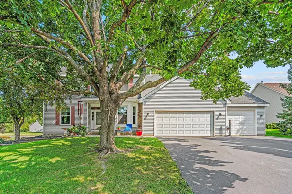 711 Stonebridge CIR, Eagan, MN 55123