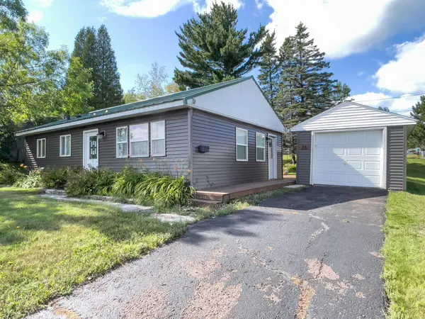 86 Banks BLVD, Silver Bay, MN 55614