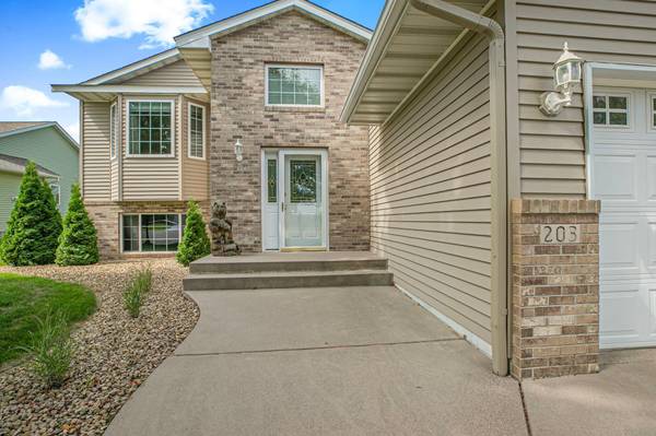 203 Country CT, Albany, MN 56307