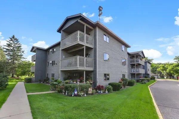 930 Lyn WAY #204, Hastings, MN 55033