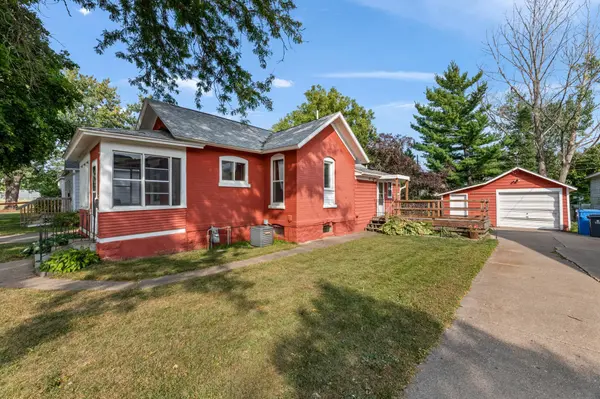 616 Lafayette ST, Winona, MN 55987
