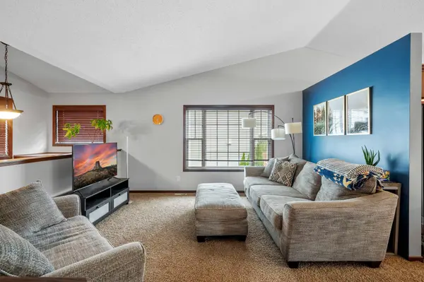 1679 Nordland ST, Shakopee, MN 55379