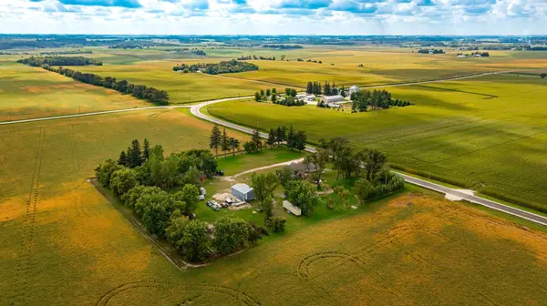 11150 County 2, Sumner Twp, MN 55975