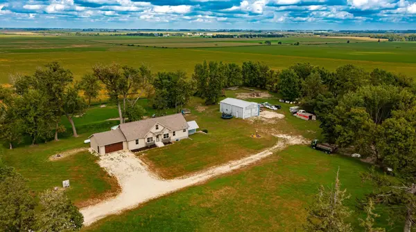 11150 County 2, Sumner Twp, MN 55975