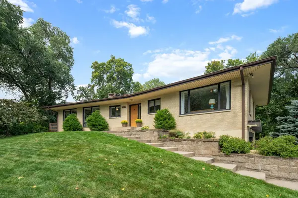5300 Mount Normandale DR, Bloomington, MN 55437
