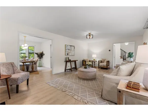 6521 Gleason RD, Edina, MN 55439